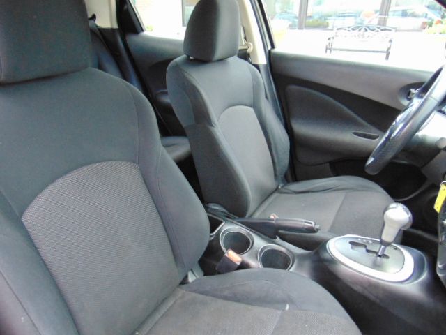 Used 2013 Nissan Juke S FWD image 22