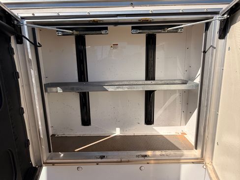 Used 2022 Ford E-350 and Econoline 350 image 24