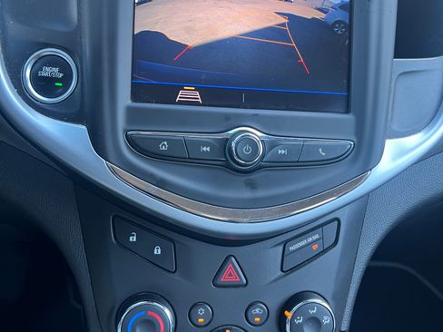 Used 2020 Chevrolet Sonic LT Hatchback FWD image 16