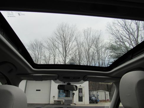 Used 2014 Subaru Forester 2.5i Premium image 24