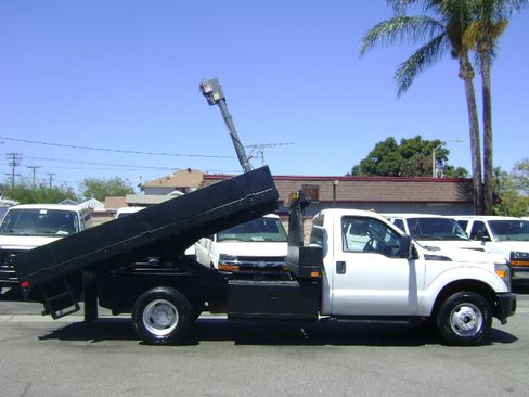 Used 2016 Ford F350 2WD Regular Cab DRW Super Duty image 19