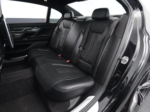 Used 2019 BMW 750i xDrive w/ Executive Package image 53