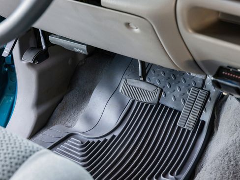 Used 2001 Ford F350 XLT image 54