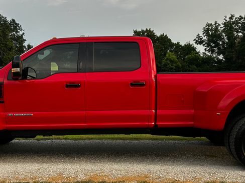 Used 2017 Ford F350 4x4 Crew Cab DRW Super Duty image 10