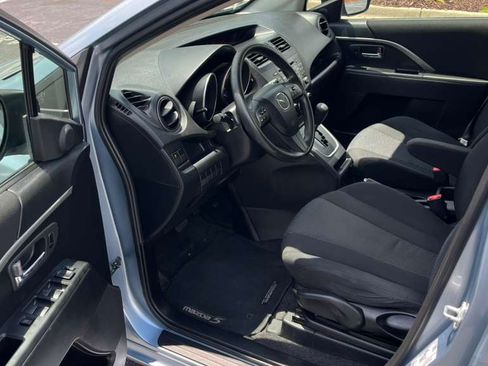 Used 2012 MAZDA MAZDA5 Sport FWD image 10
