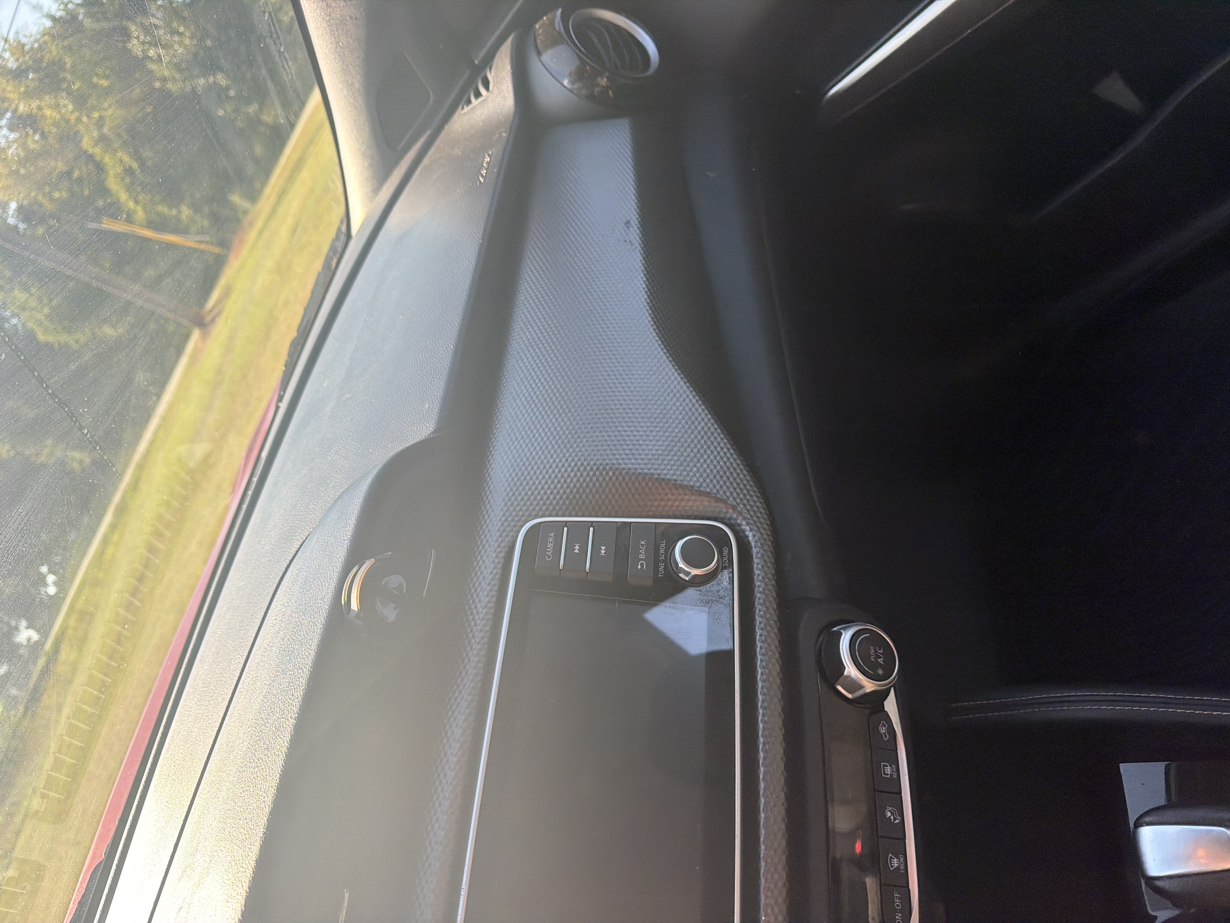 Used 2020 Nissan Kicks SV FWD image 65