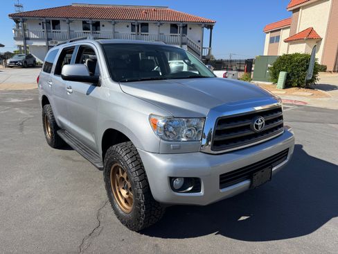 Used 2012 Toyota Sequoia SR5 image 12