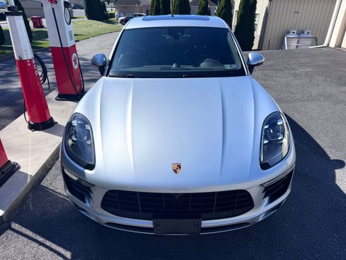 Used 2017 Porsche Macan S AWD/4WD image 2
