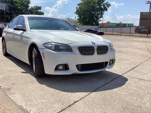 Used 2014 BMW 528i xDrive Sedan AWD/4WD image 1