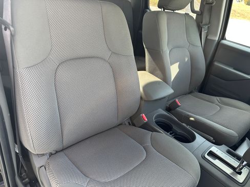 Used 2019 Nissan Frontier S image 14