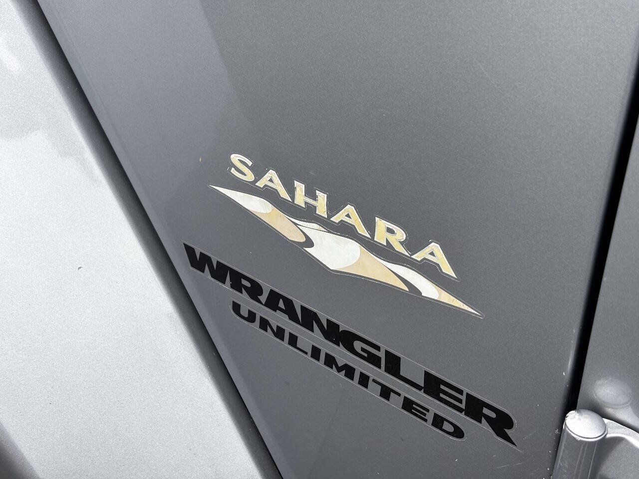 Used 2014 Jeep Wrangler 4WD Unlimited Sahara image 11