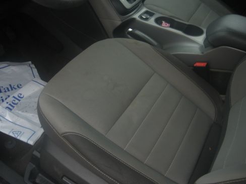 Used 2015 Ford Escape 4WD SE image 9
