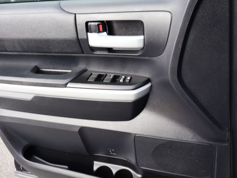 Used 2020 Toyota Tundra SR5 image 21