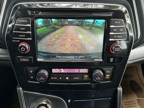 Used 2017 Nissan Maxima 3.5 SL image 11