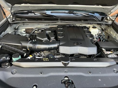 Used 2015 Toyota 4Runner SR5 Premium image 22