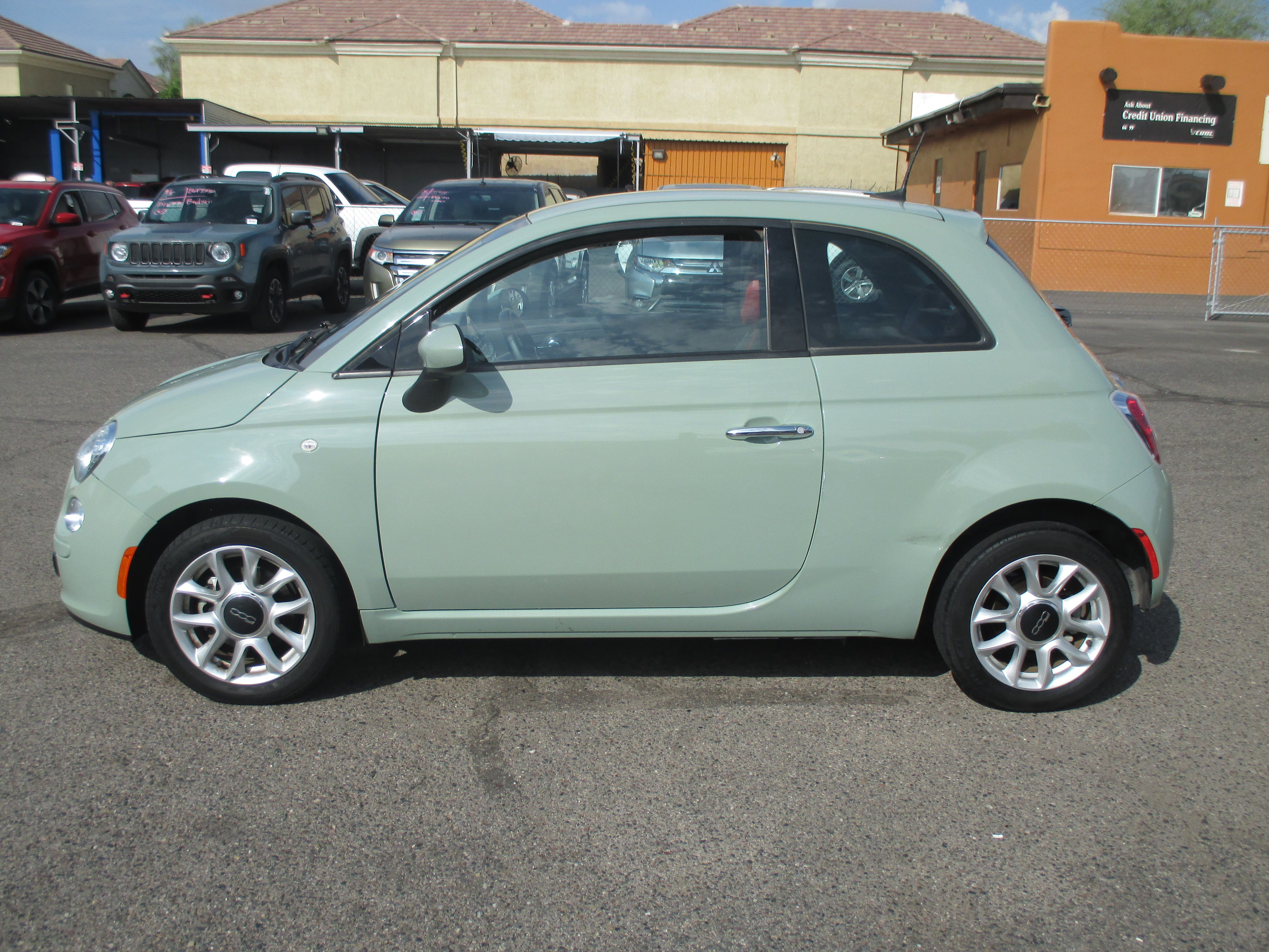 Used 2017 FIAT 500 Pop Hatchback FWD image 2