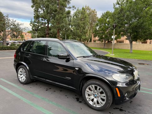 Used 2011 BMW X5 xDrive50i image 7