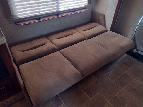 Used 2011 Ford E-450 and Econoline 450 image 33