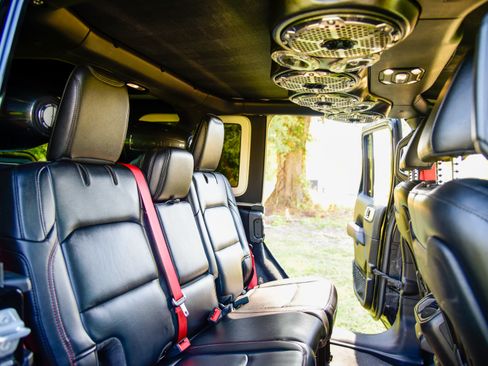 Used 2020 Jeep Wrangler Unlimited Rubicon 392 image 20