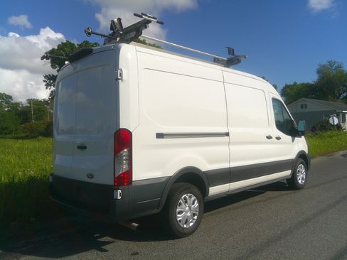 Used 2021 Ford Transit 250 XL image 2