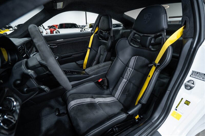 Used 2018 Porsche 911 GT3 RWD image 20
