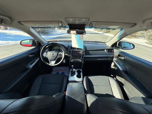 Used 2013 Toyota Camry SE image 10