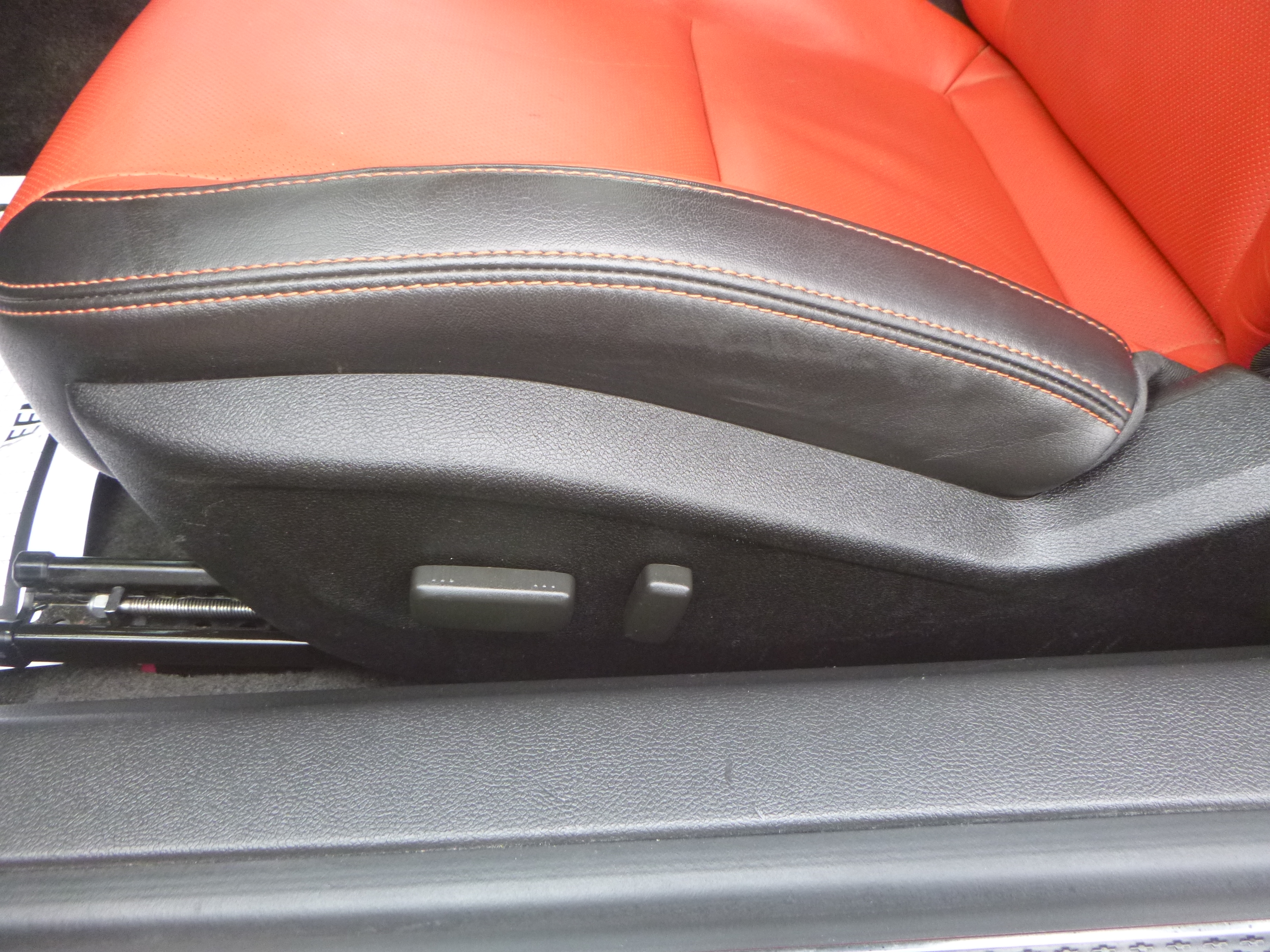 Used 2011 Chevrolet Camaro SS Coupe w/ 2SS RWD image 18
