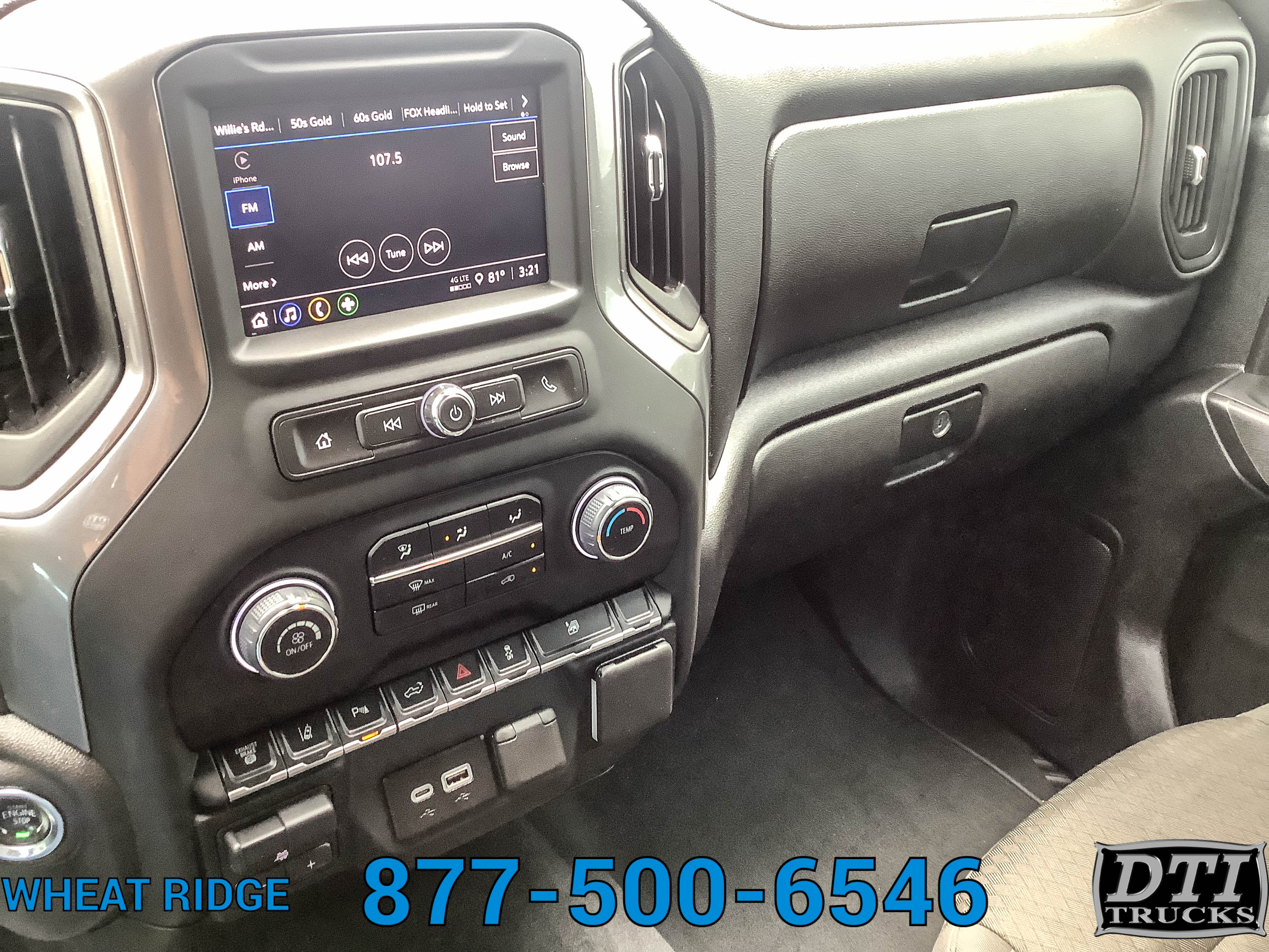 Used 2025 Chevrolet Silverado 2500 4x4 Crew Cab Custom image 15