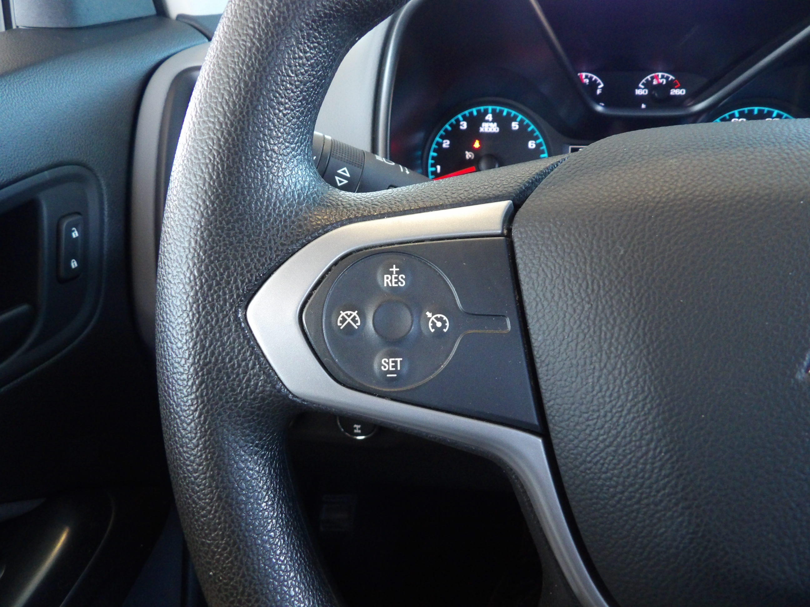 Used 2021 Chevrolet Colorado 4x4 Crew Cab image 26