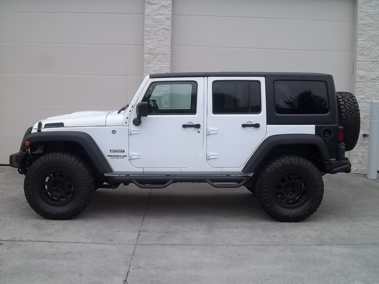 Used 2017 Jeep Wrangler 4WD Unlimited Sport image 7