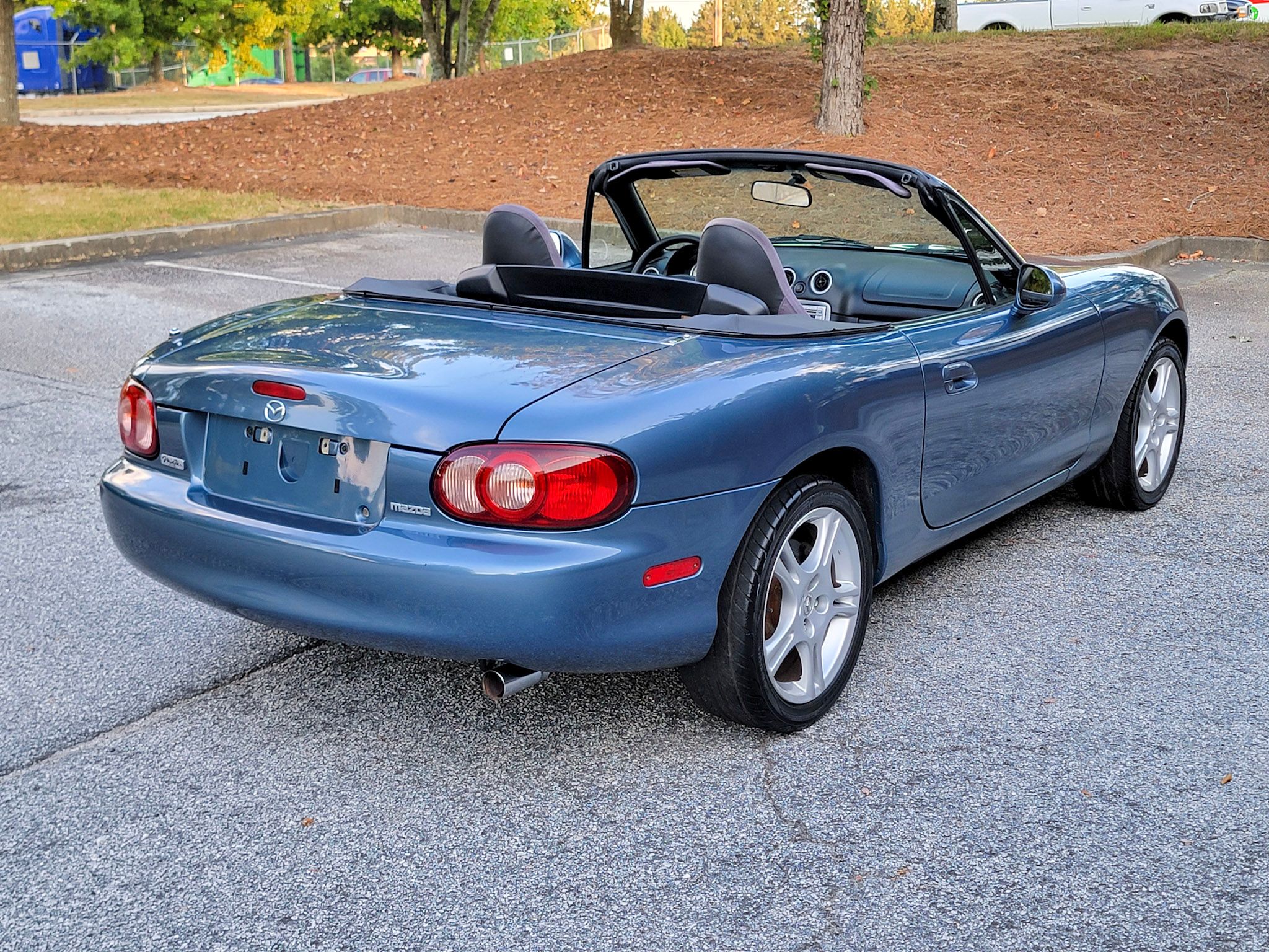 Used 2005 MAZDA MX-5 Miata UNAVAIL RWD image 9