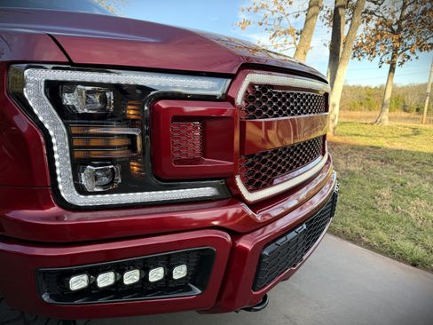 Used 2019 Ford F150 Lariat image 11