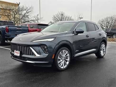 New 2026 Buick Envision Avenir image 4