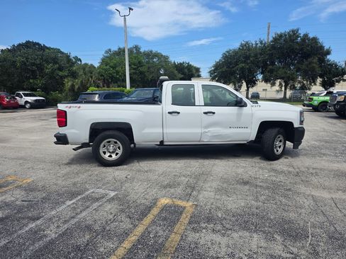 Used 2017 Chevrolet Silverado 1500 4x4 Double Cab image 4