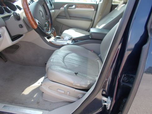Used 2011 Buick Enclave 2WD CXL image 7