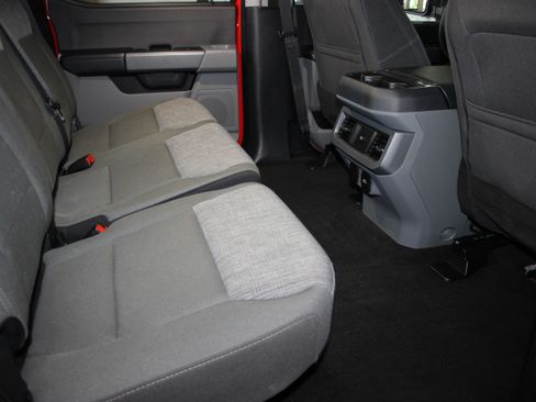 Used 2024 Ford F250 4x4 Crew Cab XLT image 30