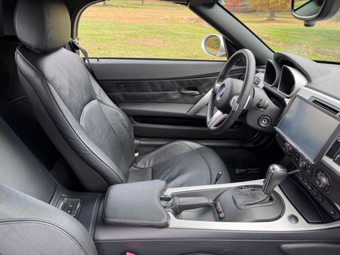 Used 2006 BMW Z4 3.0i image 18