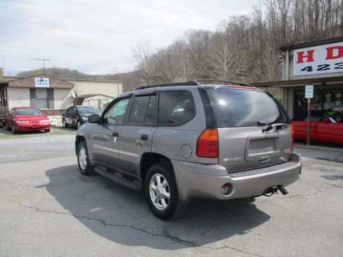 Used 2007 GMC Envoy SLE image 8