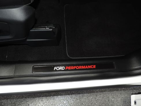 Used 2023 Ford Explorer 4WD ST image 24