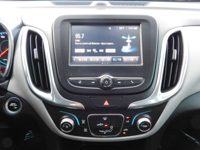 Used 2019 Chevrolet Equinox FWD LS image 16