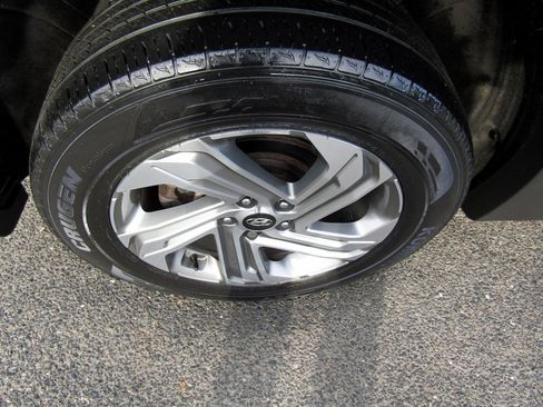 Used 2022 Hyundai Santa Fe SEL image 11