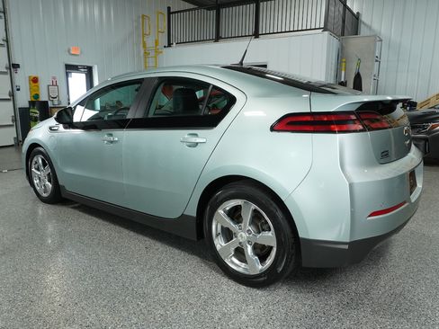Used 2013 Chevrolet Volt Premium FWD image 3