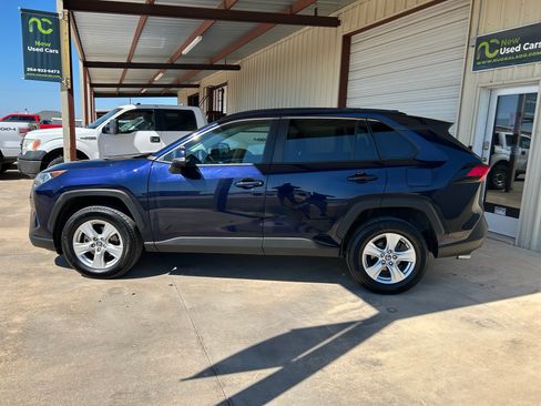 Used 2019 Toyota RAV4 XLE image 8