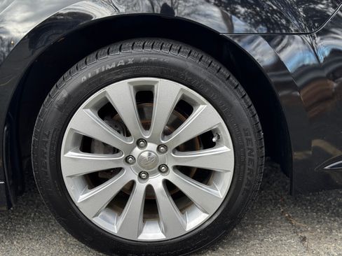 Used 2010 Subaru Legacy 2.5i Limited image 23