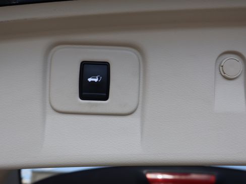 Used 2018 Nissan Murano AWD Platinum image 36