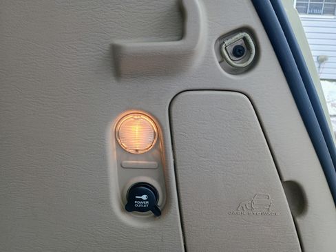 Used 2008 Chrysler PT Cruiser Touring Edition image 10