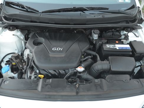 Used 2014 Hyundai Accent SE image 20