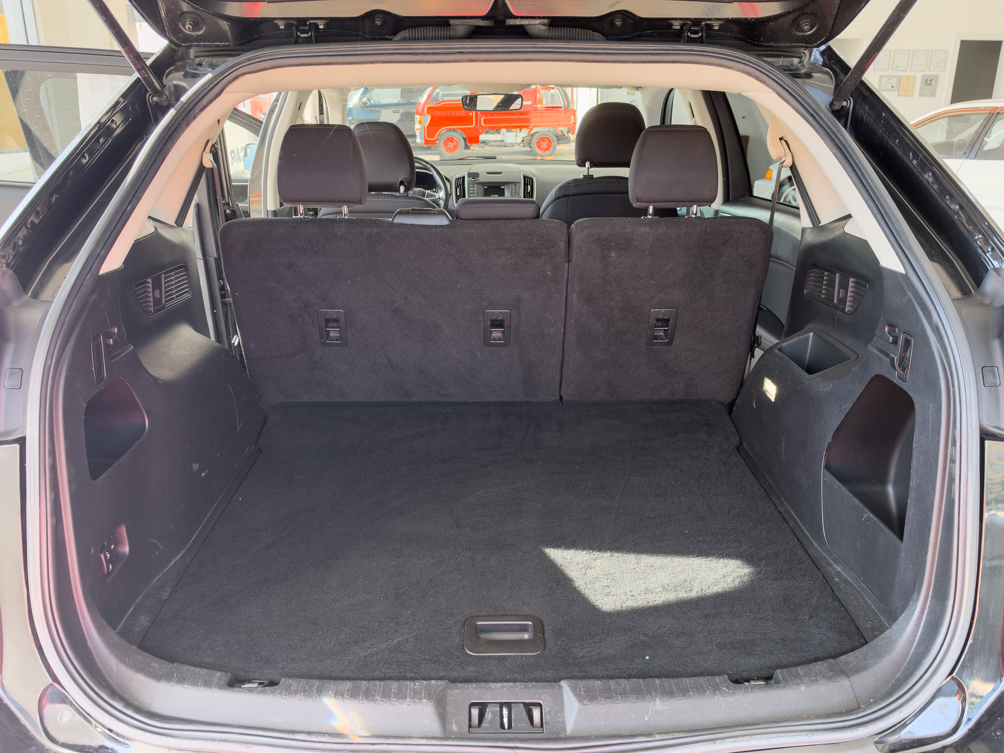Used 2015 Ford Edge AWD SEL image 16
