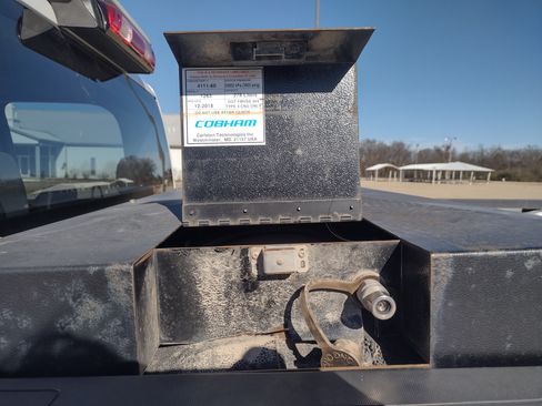 Used 2019 Chevrolet Silverado 1500 LD image 9