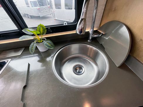 Used 2020 Mercedes-Benz Sprinter 4500 image 14